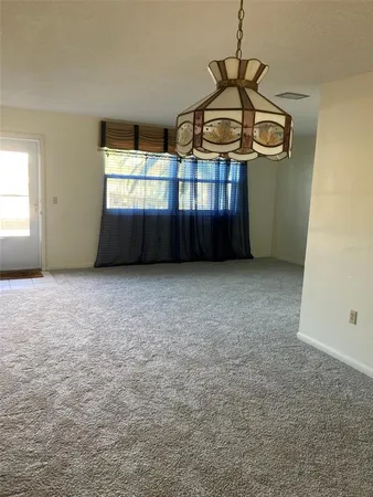 $1,500 | 5750 80th Street North, Unit C202, St. Petersburg, FL 33709