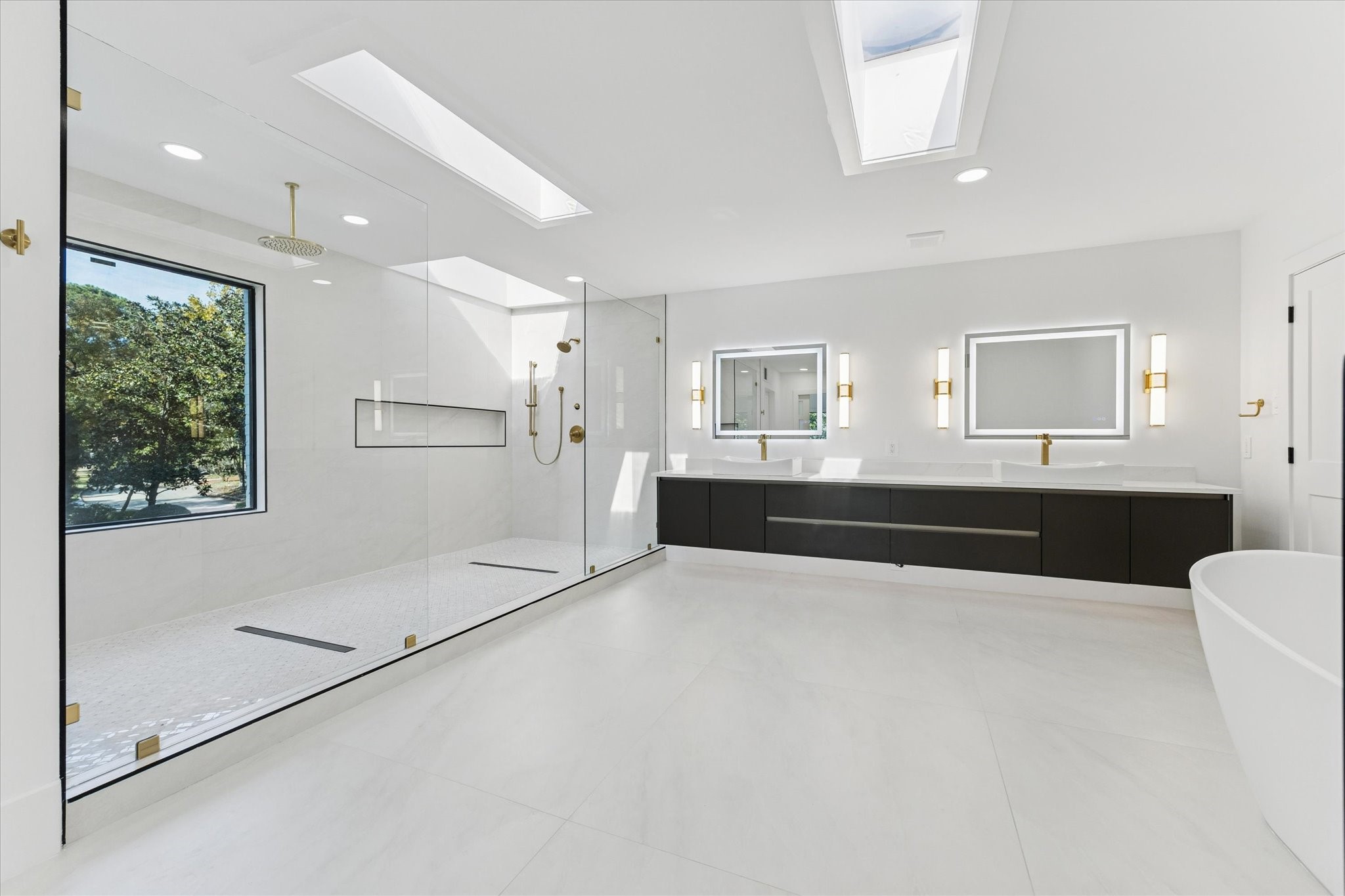 13 Tiel Way Houston, TX 77019 - Photo 22 of 40