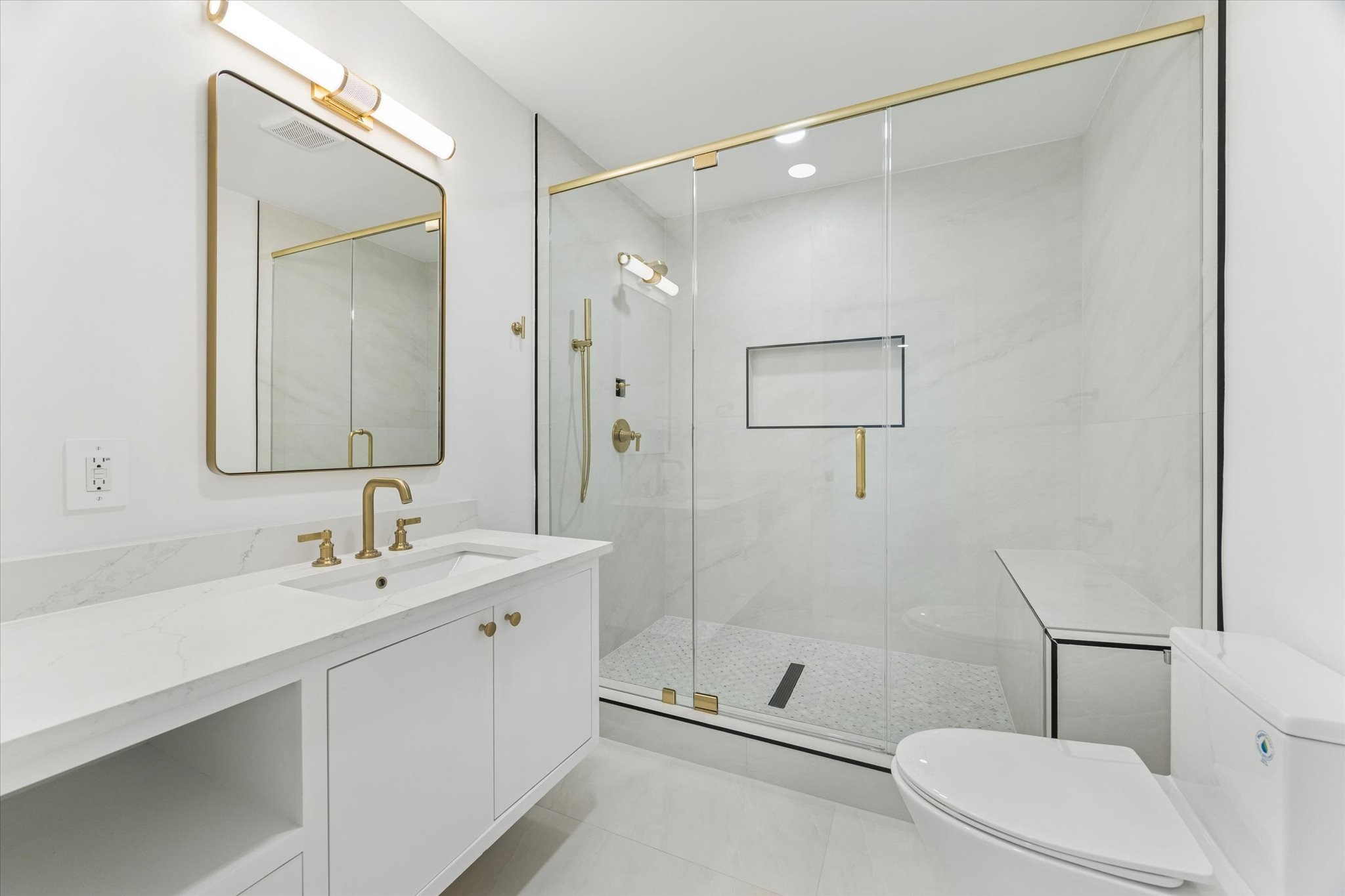 13 Tiel Way Houston, TX 77019 - Photo 30 of 40