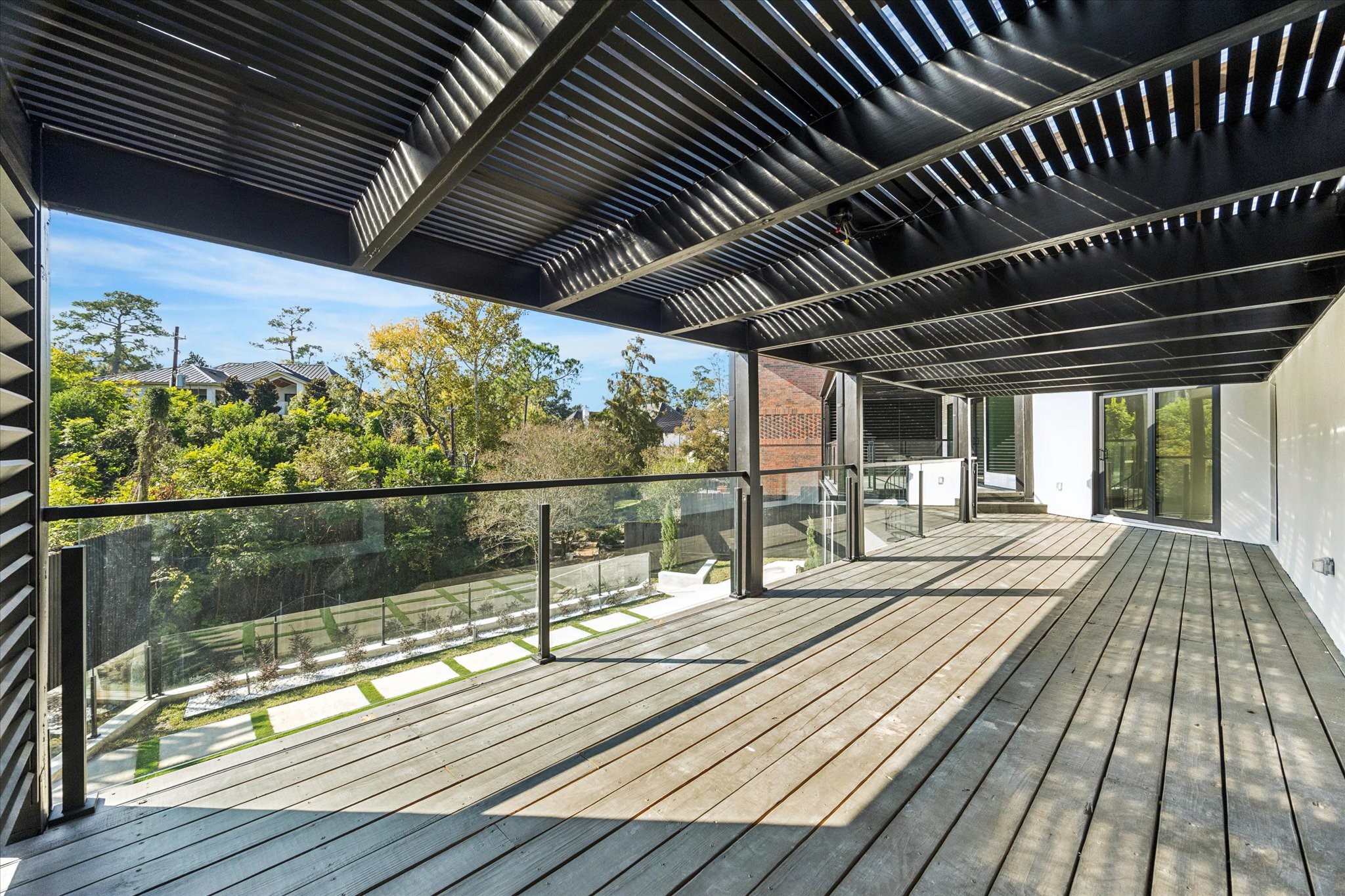 13 Tiel Way Houston, TX 77019 - Photo 32 of 40