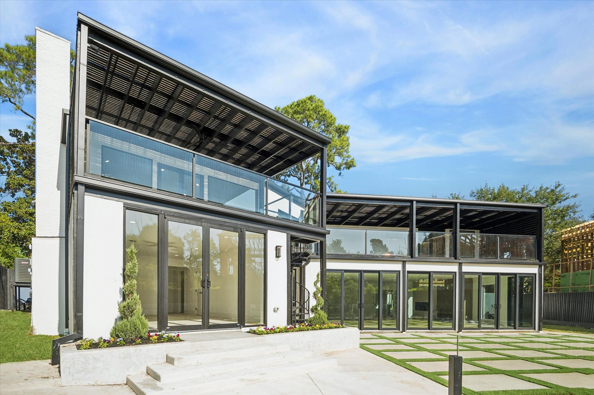 13 Tiel Way Houston, TX 77019 - Photo 36 of 40