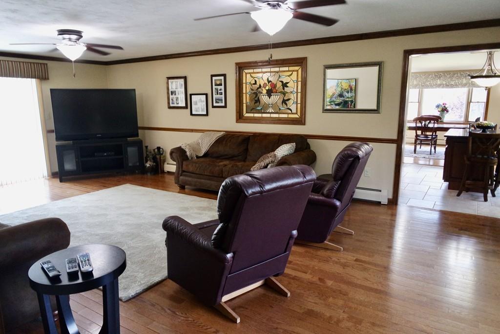 6 Crestlan Drive Worcester, MA 01604 - Photo 18 of 41 a living room with furniture and a flat screen tv