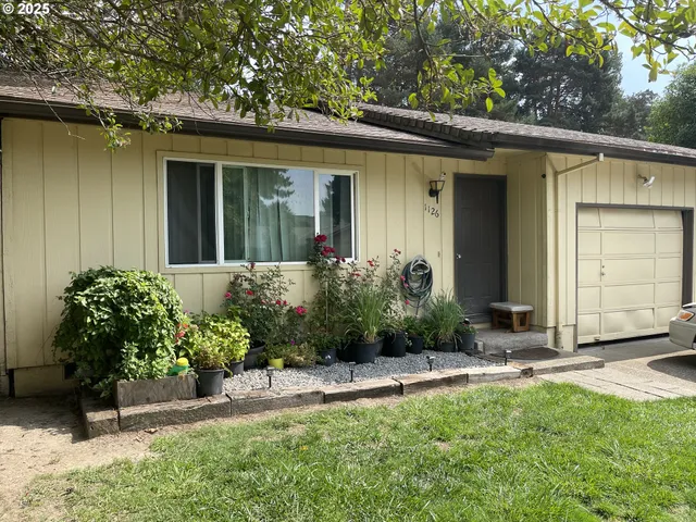 $319,000 | 1126 Southeast Rummel Street, McMinnville, OR 97128