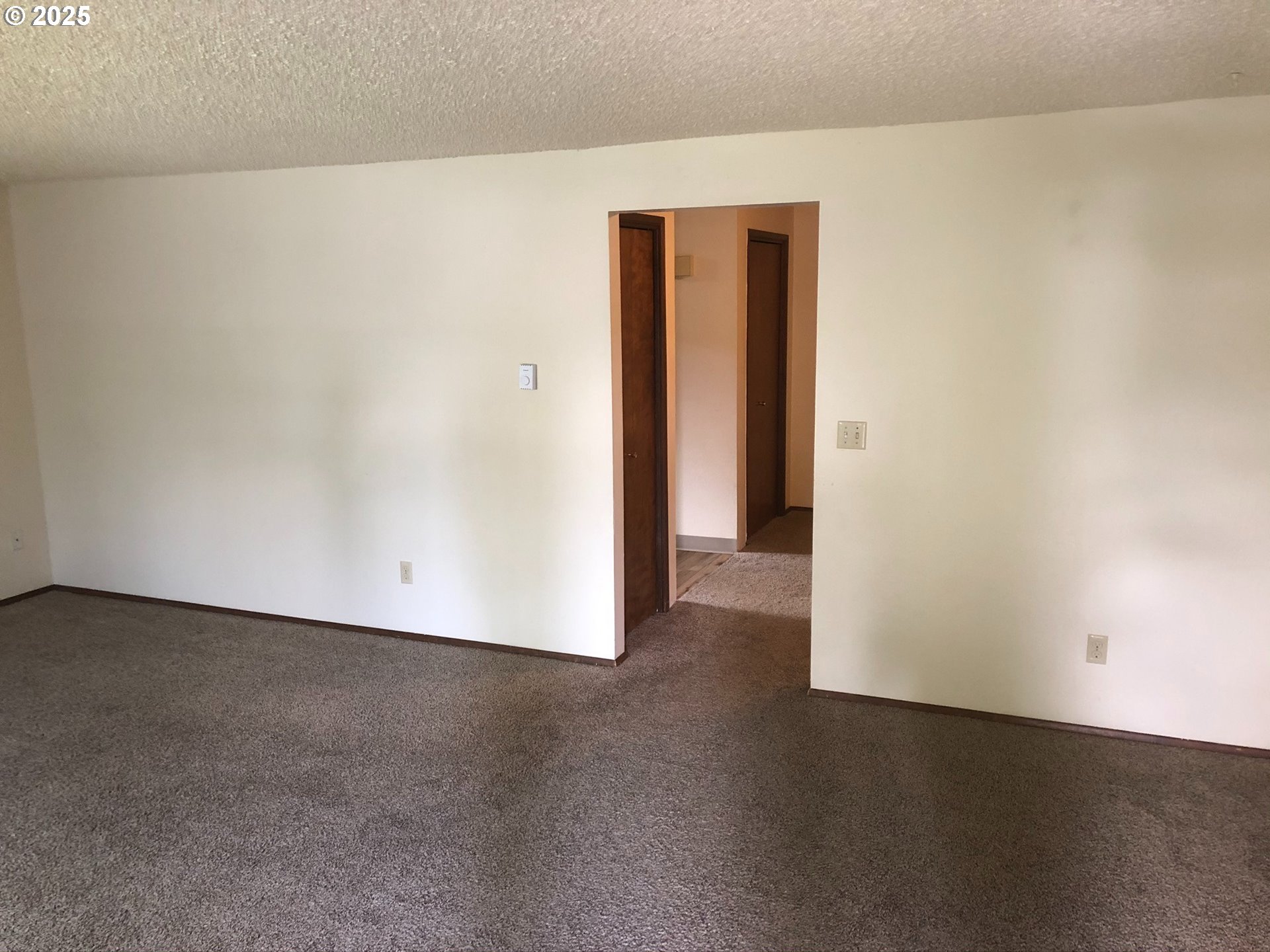 1126 Southeast Rummel Street McMinnville, OR 97128 - Photo 3 of 10