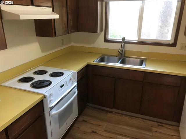 $319,000 | 1126 Southeast Rummel Street, McMinnville, OR 97128