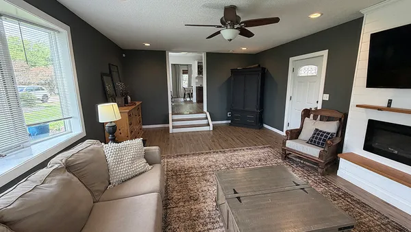 $230,000 | 134 Riverview Drive, Albany, IL 61230