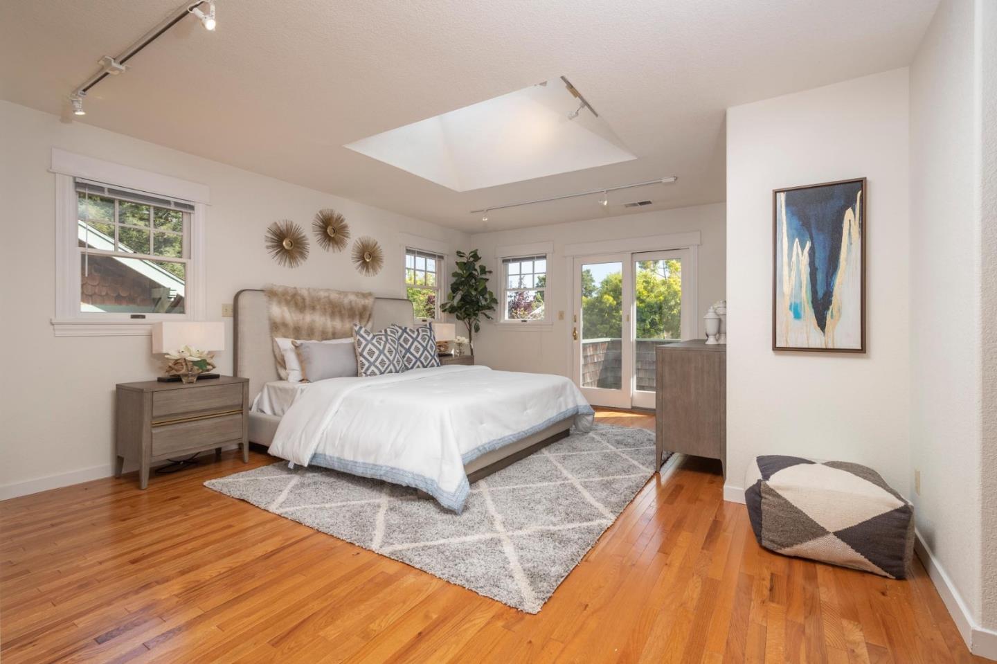 408 Warren Road San Mateo, CA 94402 - Photo 18 of 36 Gallery Image 18