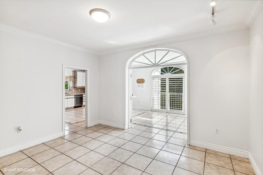 375 Ridgewood Road Key Biscayne, FL 33149 - Photo 19 of 77 Photo 19