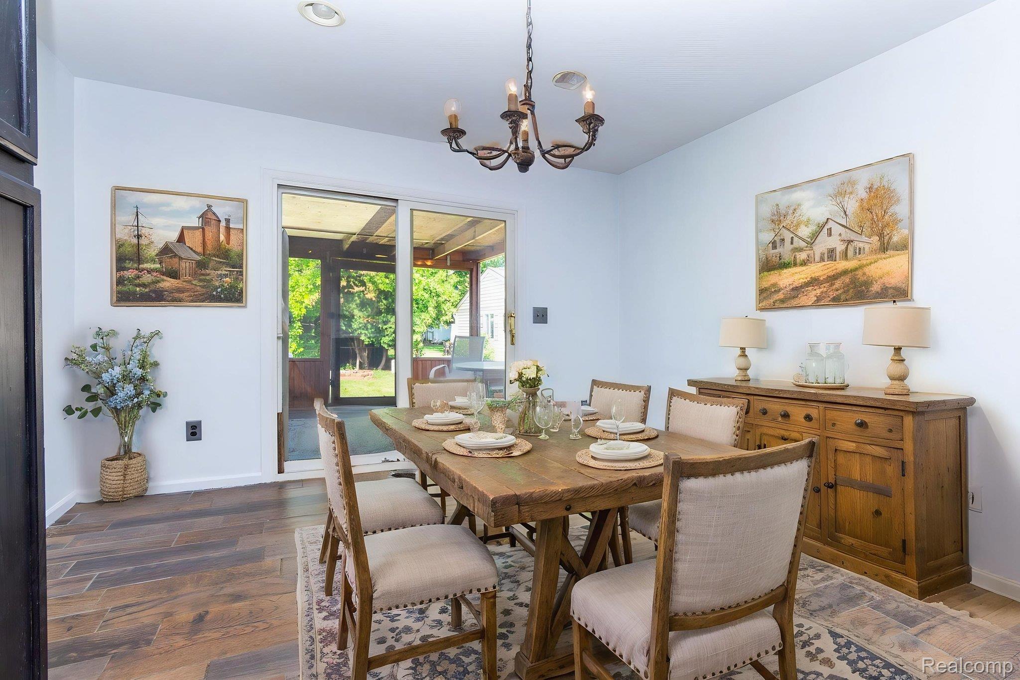 32016 Belcrest Road Rockwood, MI 48173 - Photo 12 of 40 Dining Room Virtually Staged