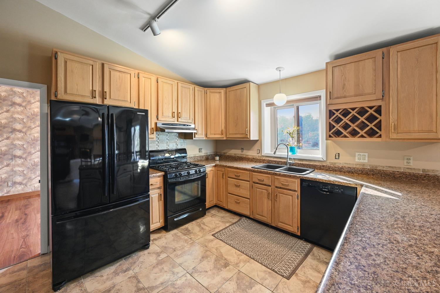 5229 Race Road Cincinnati, OH 45247 - Photo 15 of 46