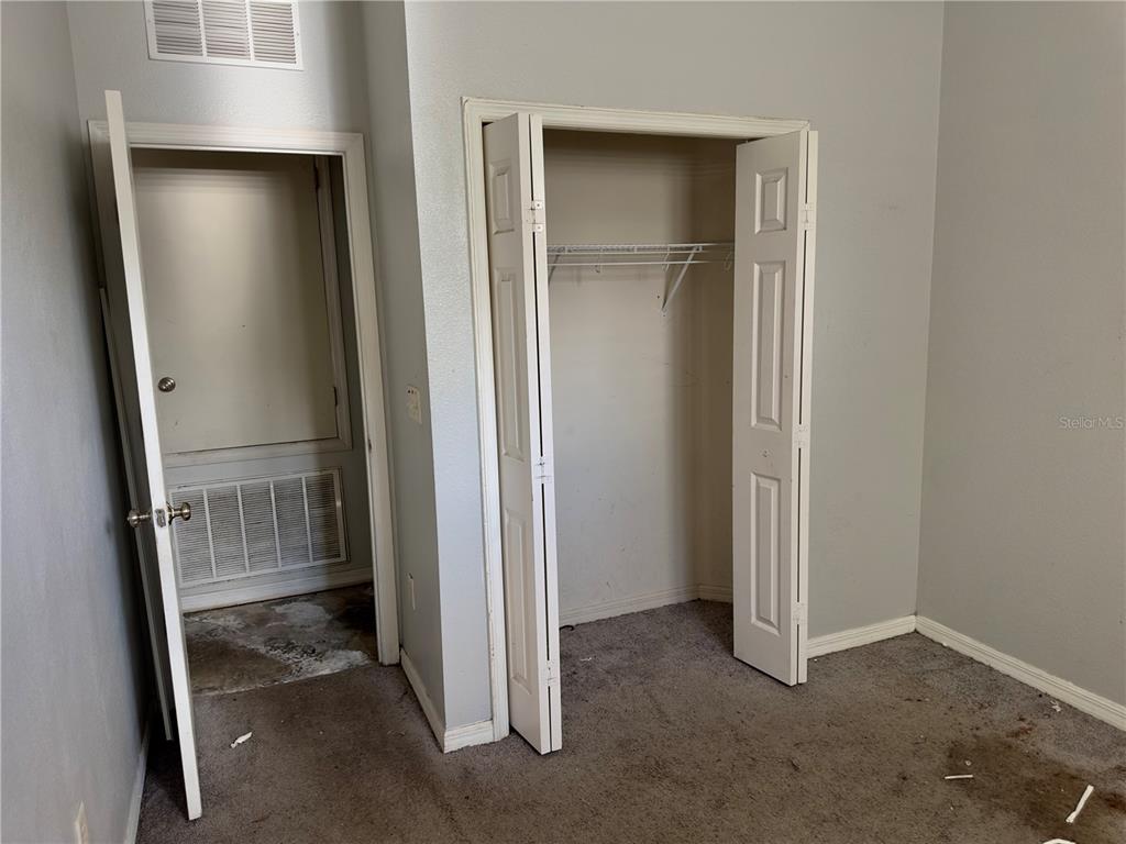 403 Thicket Crest Road Seffner, FL 33584 - Photo 20 of 28 a view of entryway with wooden floor