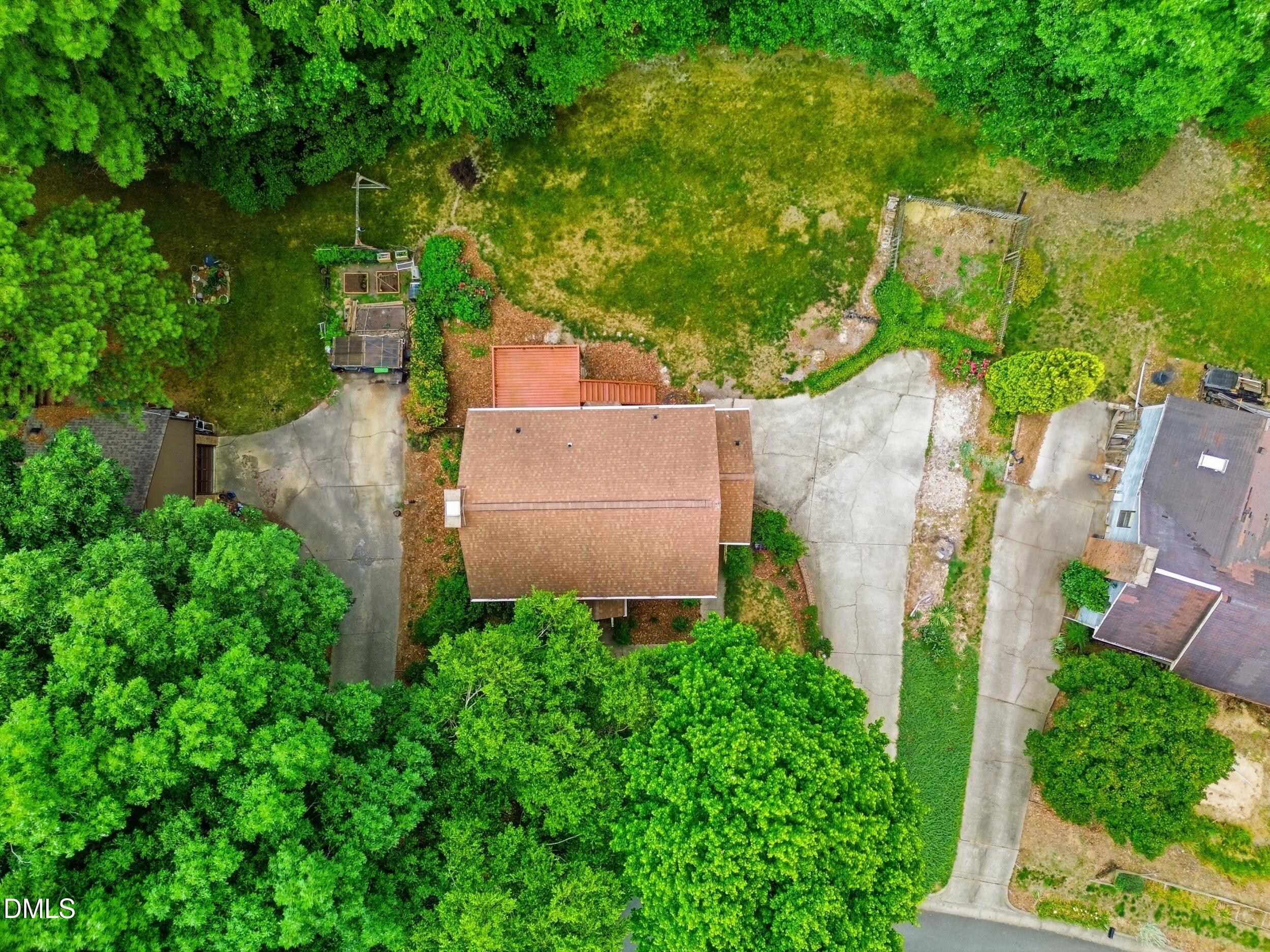 7312 Deer Track Drive Raleigh, NC 27613 - Photo 34 of 43