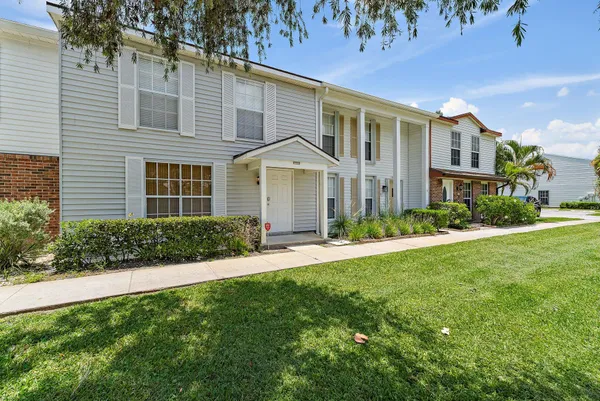 $2,750 | 11830 Brier Patch Court, Wellington, FL 33414