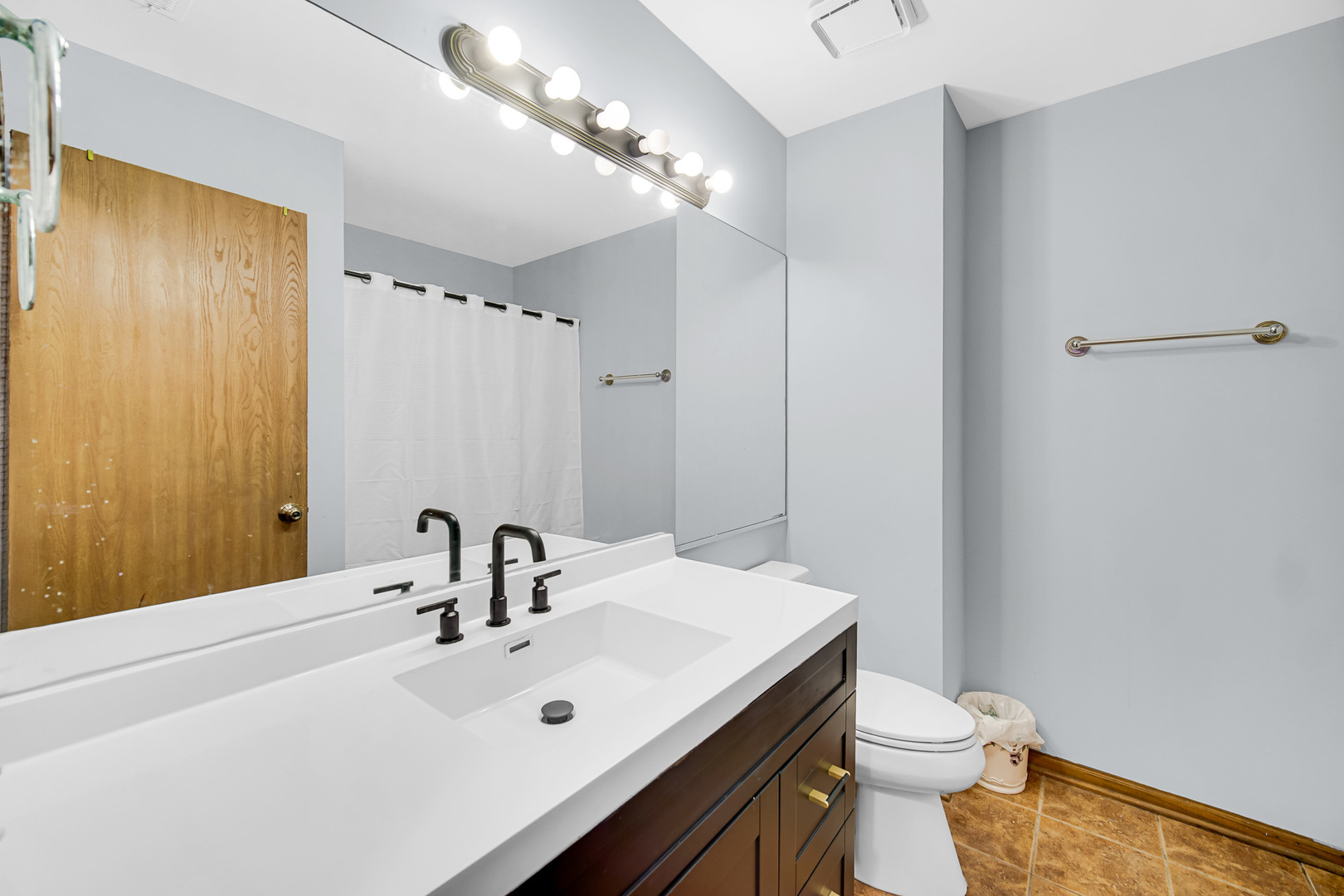 369 North Gregory Street Aurora, IL 60504 - Photo 12 of 18