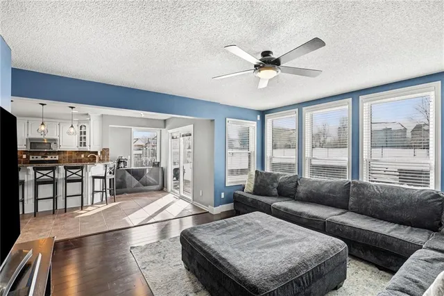 $479,000 | 532 Southeast Asheville Drive, Lee's Summit, MO 64063