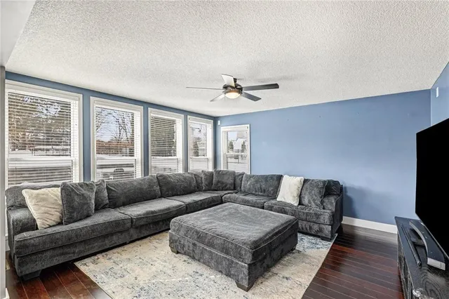 $479,000 | 532 Southeast Asheville Drive, Lee's Summit, MO 64063