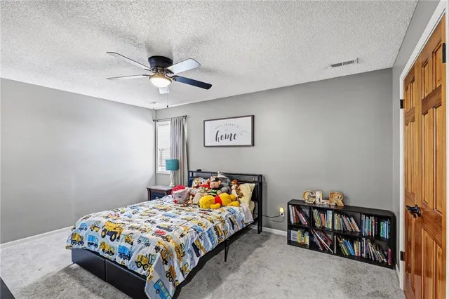 $479,000 | 532 Southeast Asheville Drive, Lee's Summit, MO 64063