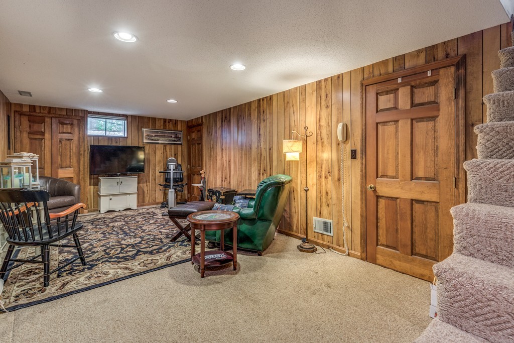 170 Clark Road Lowell, MA 01852 - Photo 21 of 27 Gallery Image 21