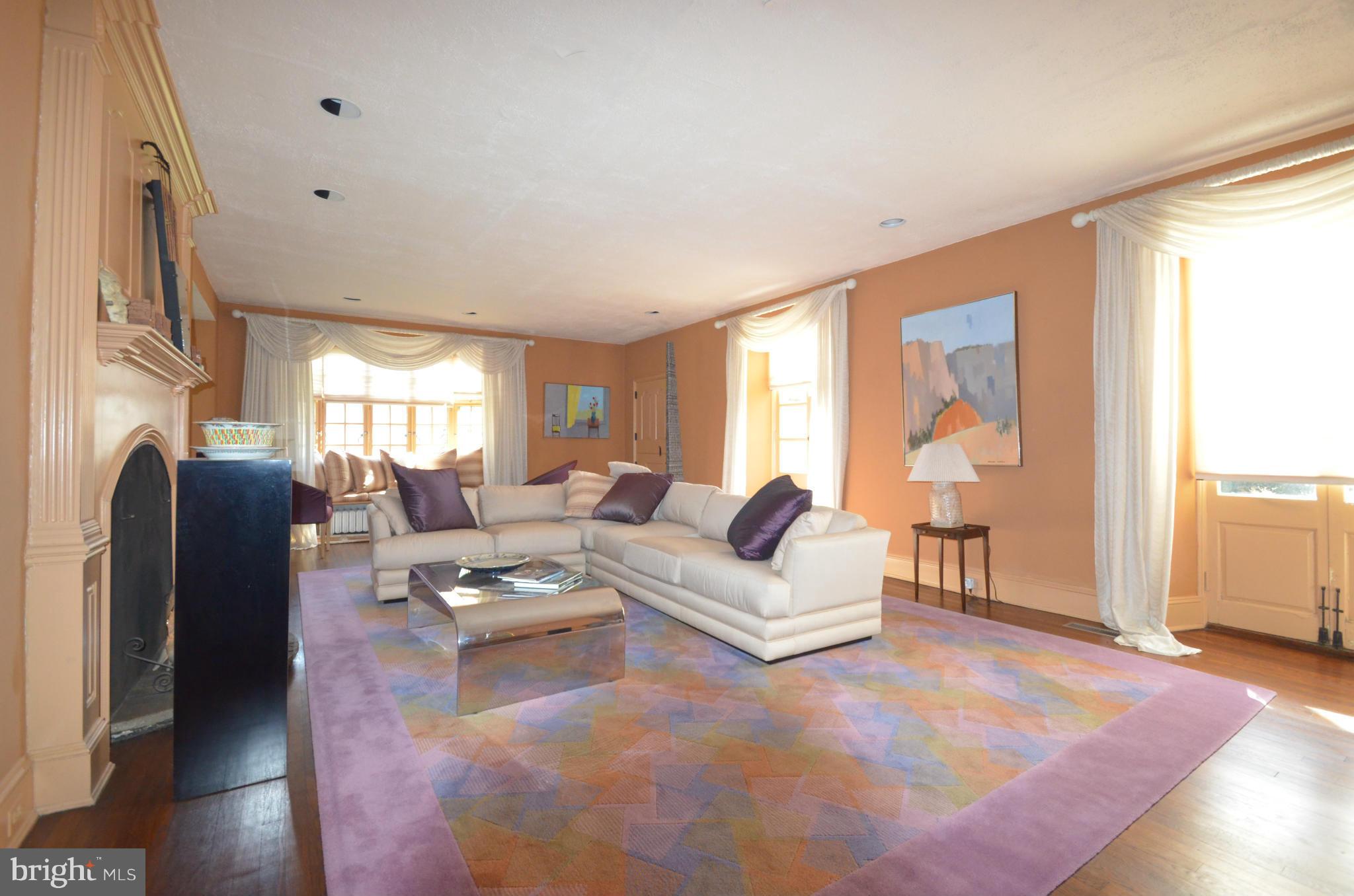 806 St Georges Road Baltimore, MD 21210 - Photo 3 of 30 Interior (General)