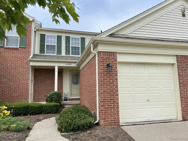 $1,800 | 43588 Yorkville Drive, Canton, MI 48188