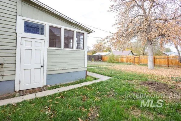 $204,000 | 622 West Commercial Street, Weiser, ID 83672