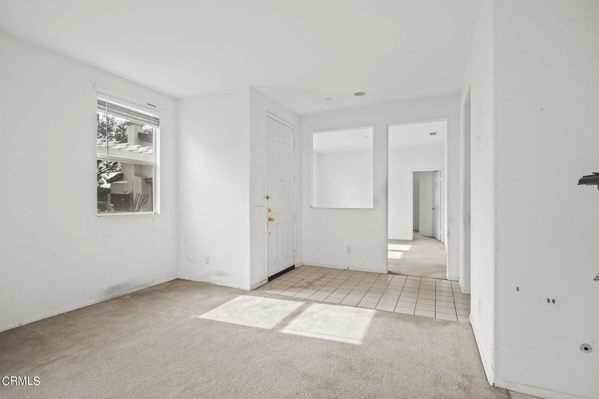 3870 Shakespeare Drive Oxnard, CA 93033 - Photo 11 of 29 a view of an empty room with a window