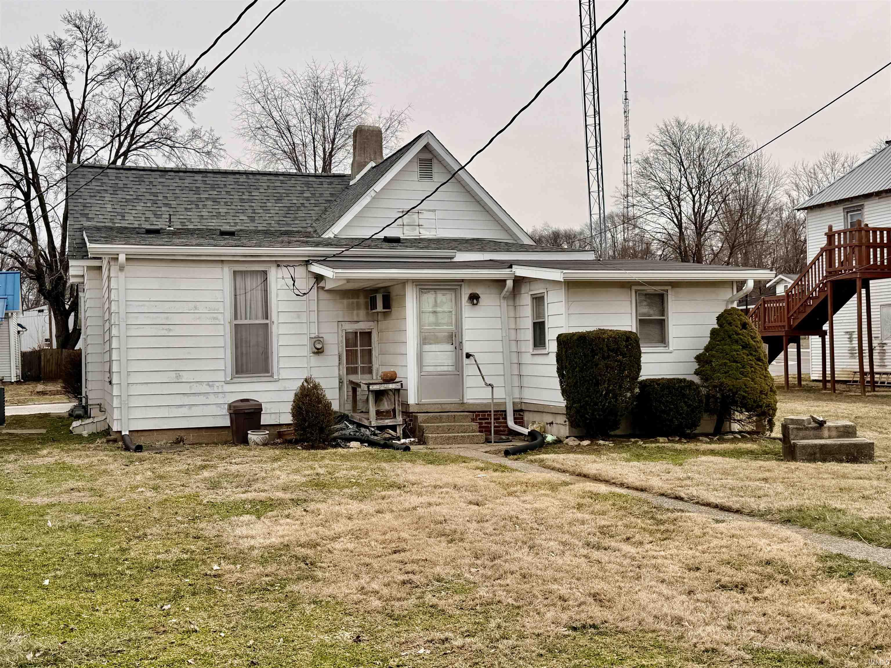 321 Southeast 7th Street Washington, IN 47501 - Photo 6 of 11
