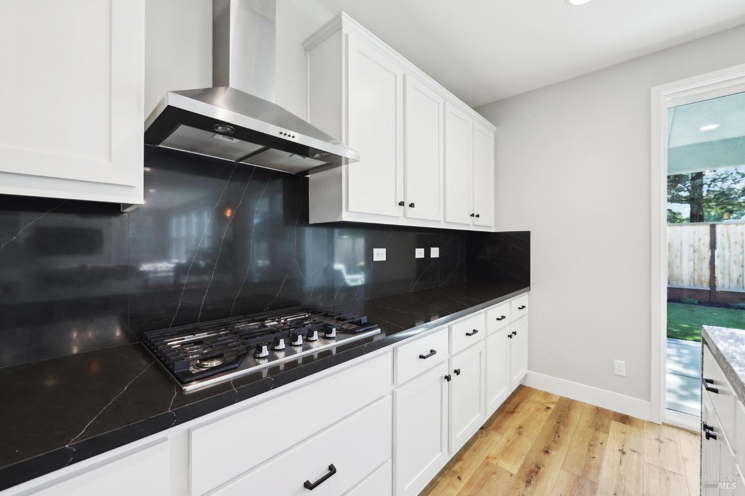 1437 Oak Circle Rohnert Park, CA 94928 - Photo 12 of 59 Gallery Image 12