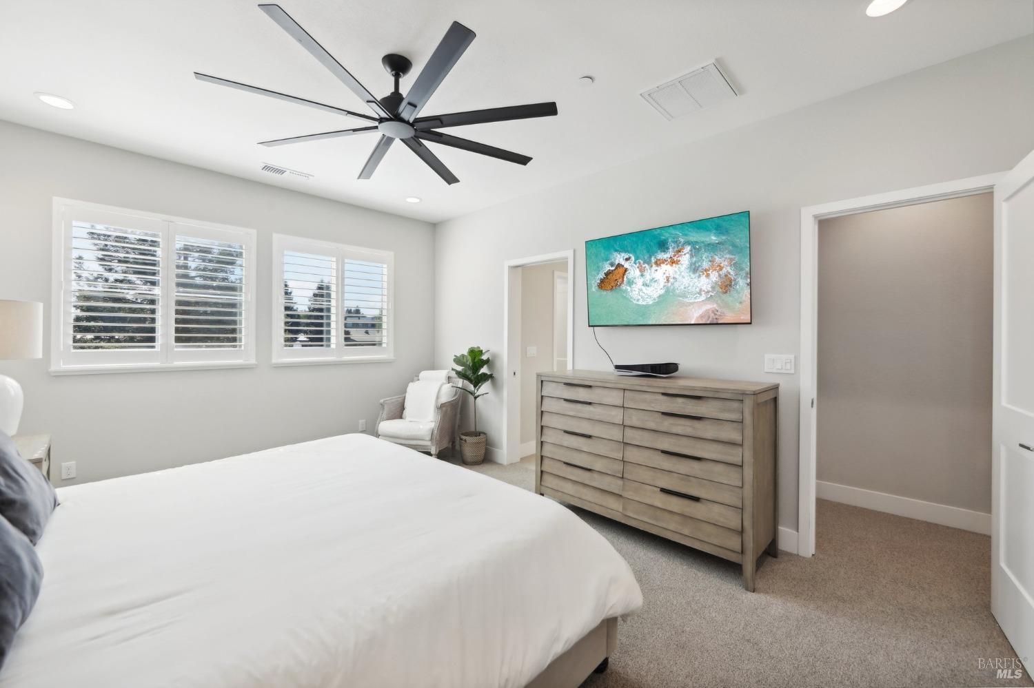 1437 Oak Circle Rohnert Park, CA 94928 - Photo 17 of 59 Gallery Image 17