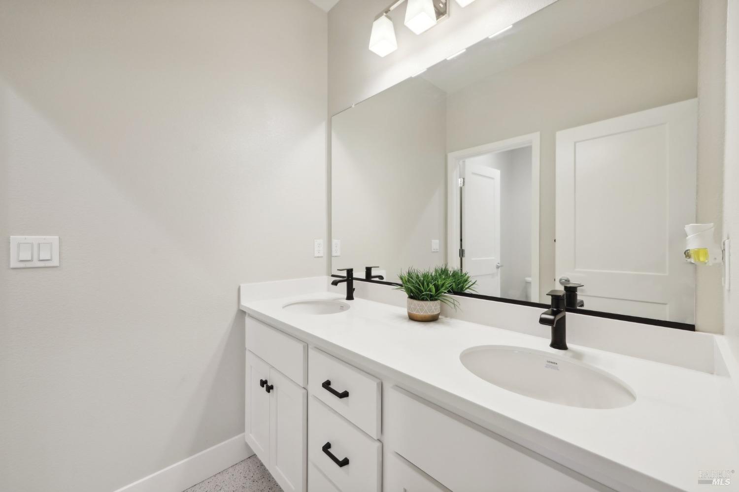 1437 Oak Circle Rohnert Park, CA 94928 - Photo 26 of 59 Gallery Image 26