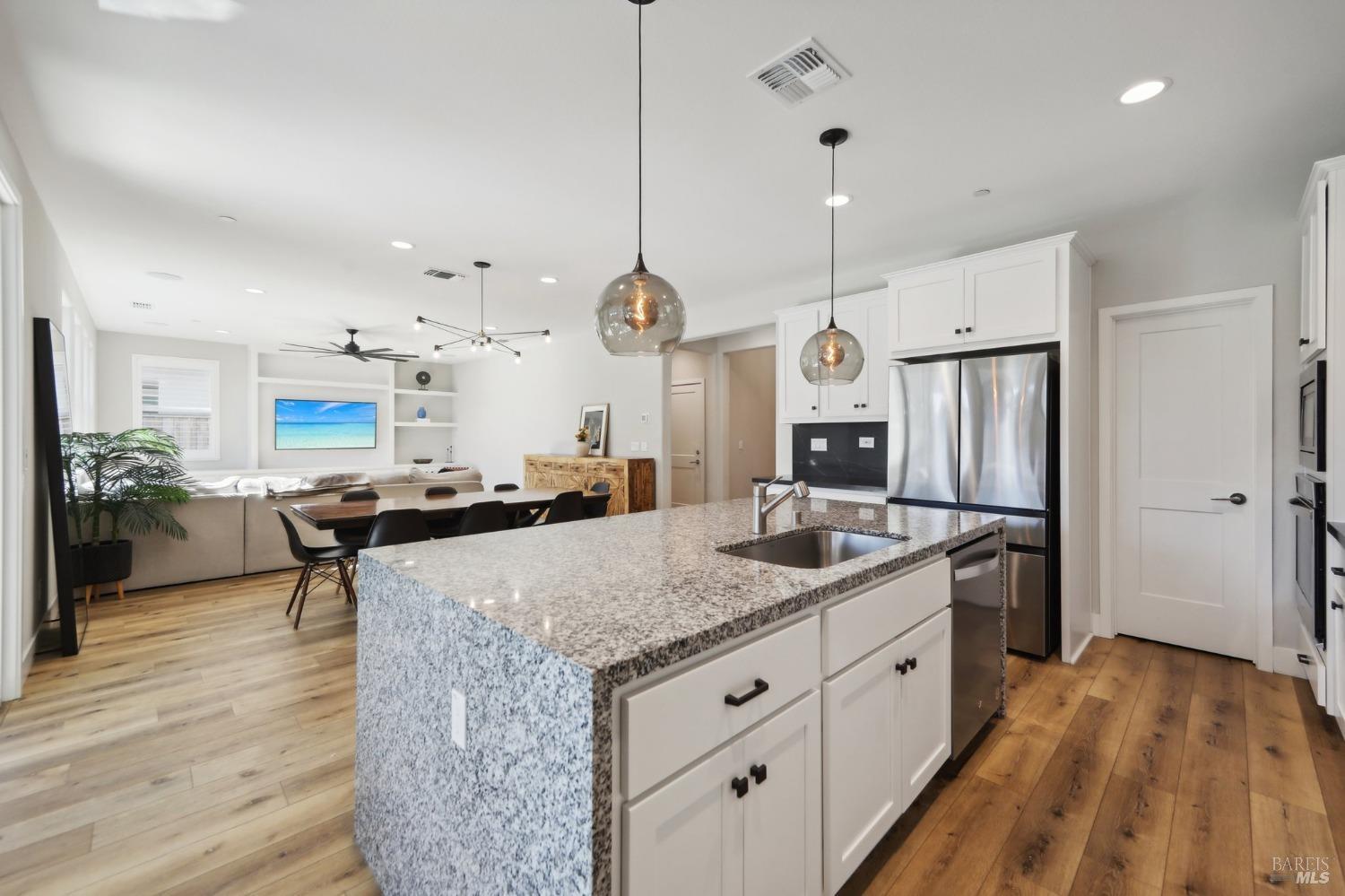1437 Oak Circle Rohnert Park, CA 94928 - Photo 9 of 59 Gallery Image 9