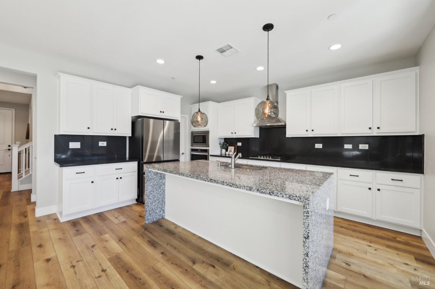 1437 Oak Circle Rohnert Park, CA 94928 - Photo 10 of 59 Gallery Image 10