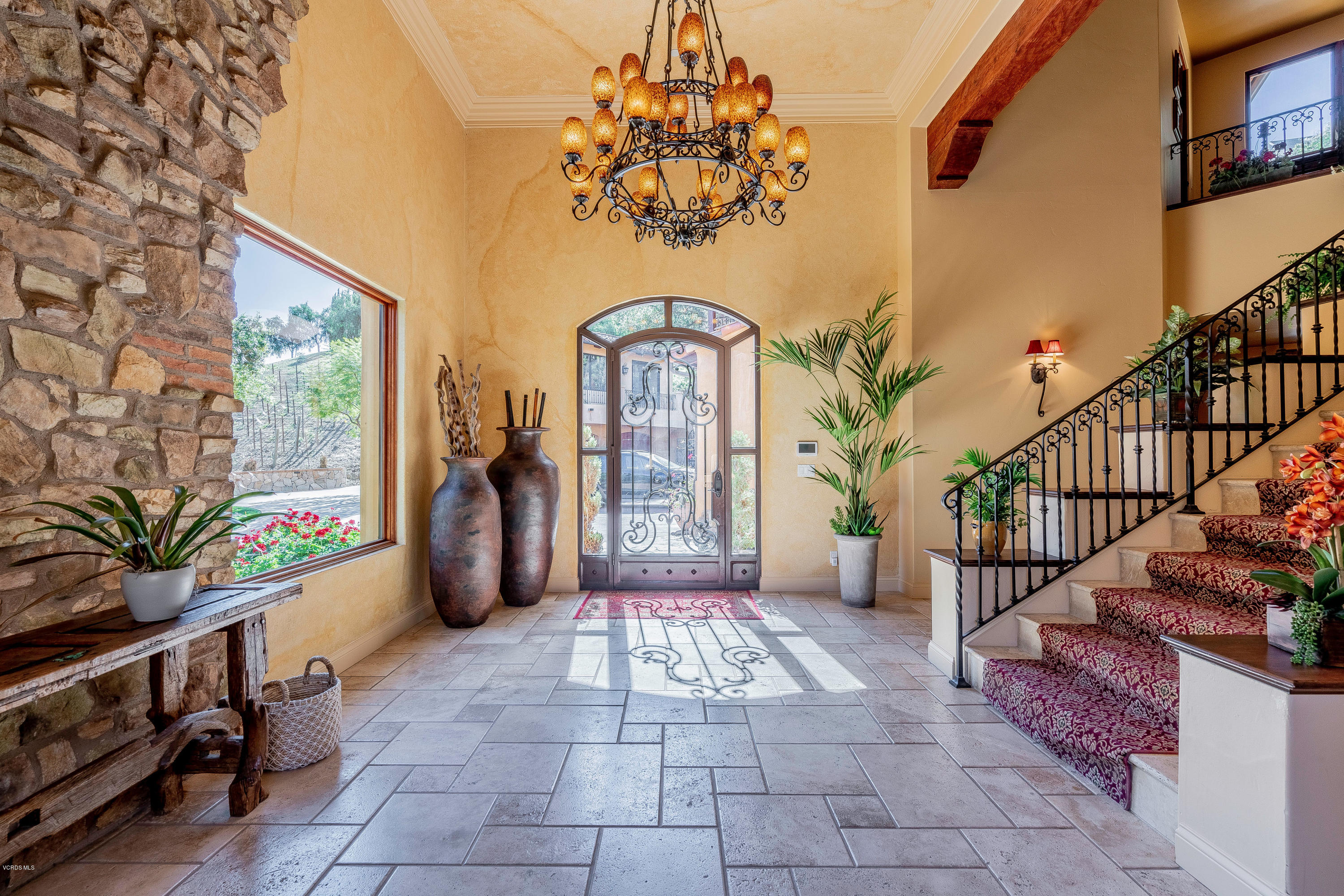 525 Rimrock Road Thousand Oaks, CA 91361 - Photo 5 of 95 a view of entryway with a flower pot