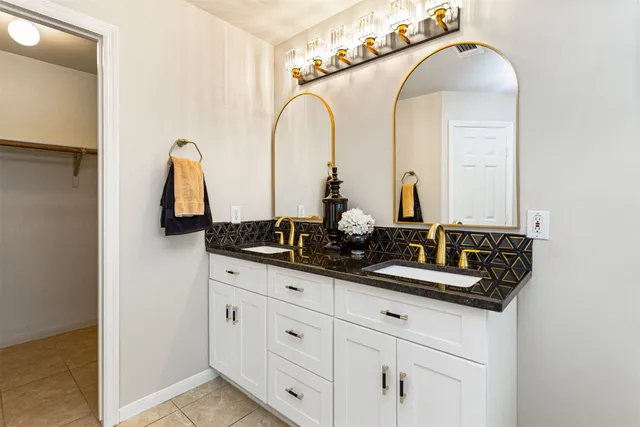 $2,175 | 3131 Stratford Pointe Drive, Sugar Land, TX 77498