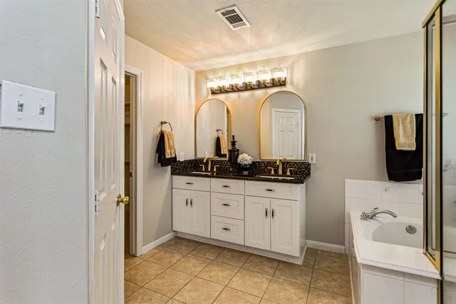 $2,175 | 3131 Stratford Pointe Drive, Sugar Land, TX 77498