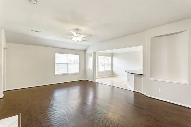 $2,175 | 3131 Stratford Pointe Drive, Sugar Land, TX 77498