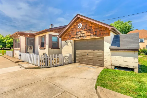 $109,900 | 402 Liberty Street, East Chicago, IN 46312