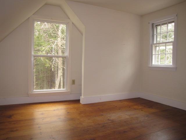 14 Riverview Road Pemaquid, ME 04558 - Photo 4 of 19 Bedroom.