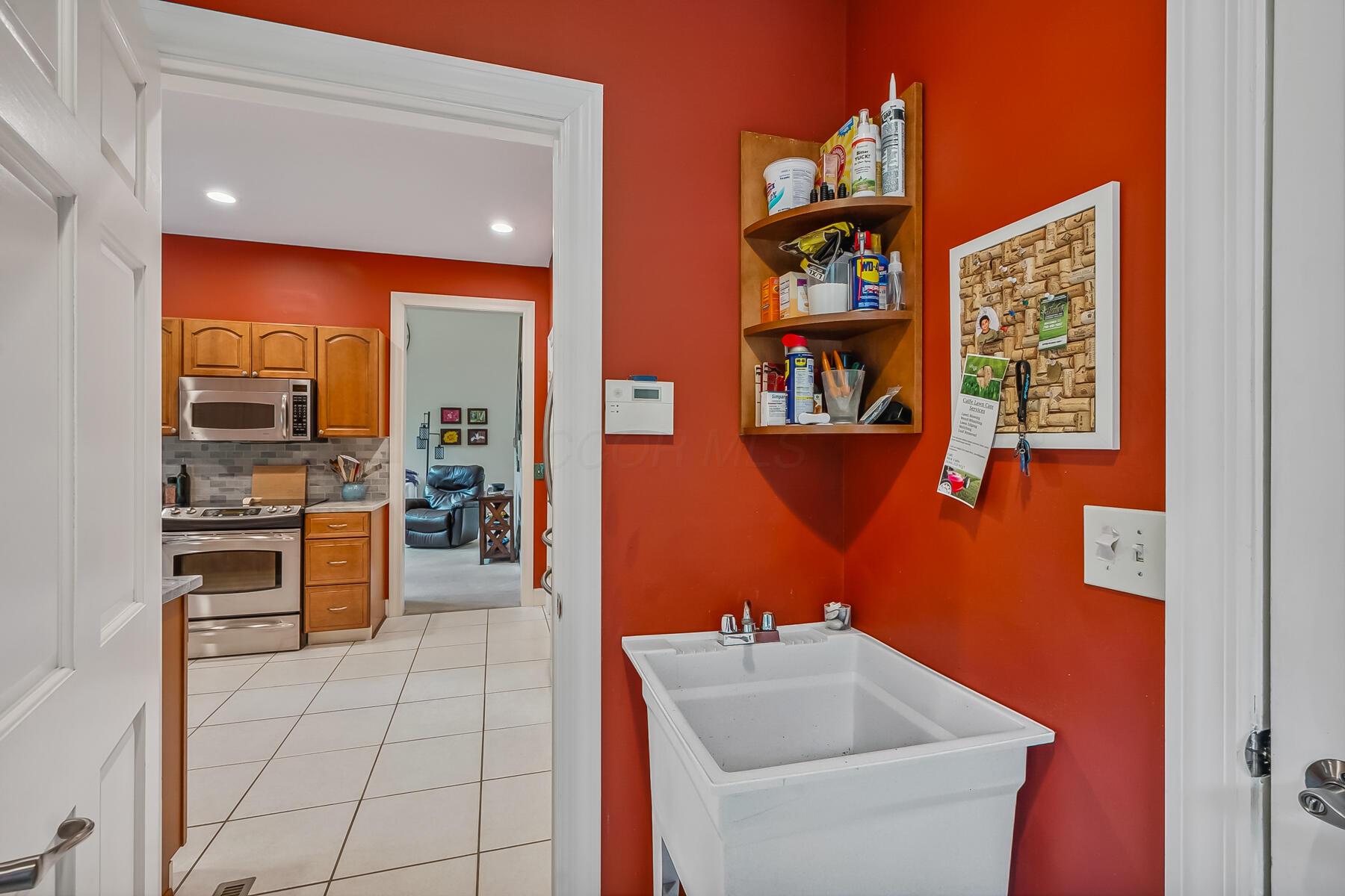 1554 Hanover Road Delaware, OH 43015 - Photo 43 of 72 Laundry Room