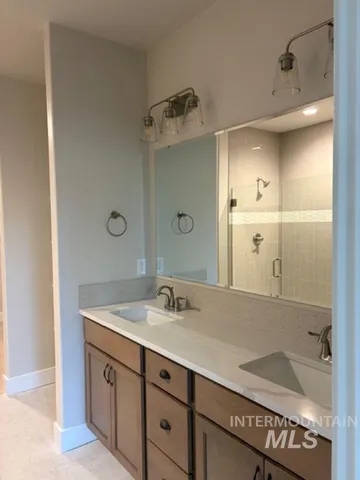 $469,604 | 1422 East Prairiefire Street, Meridian, ID 83646