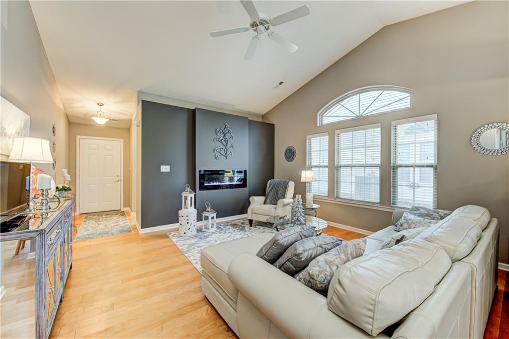 6118 Riva Ridge Drive Indianapolis, IN 46237 - Photo 4 of 32 Gallery Image 4
