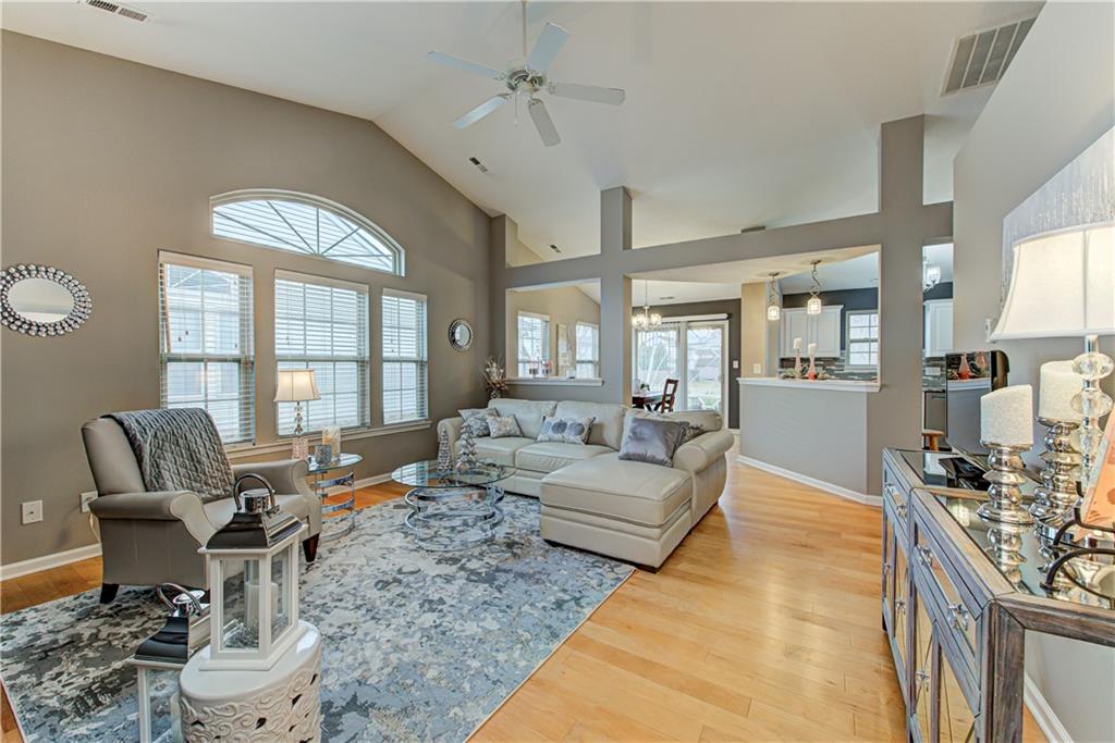 6118 Riva Ridge Drive Indianapolis, IN 46237 - Photo 5 of 32 Gallery Image 5