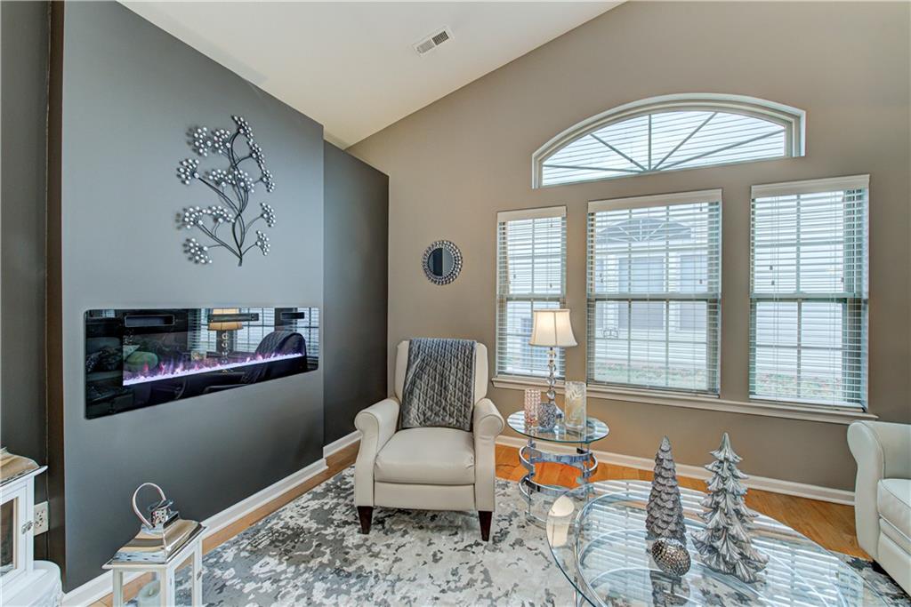 6118 Riva Ridge Drive Indianapolis, IN 46237 - Photo 6 of 32 Gallery Image 6