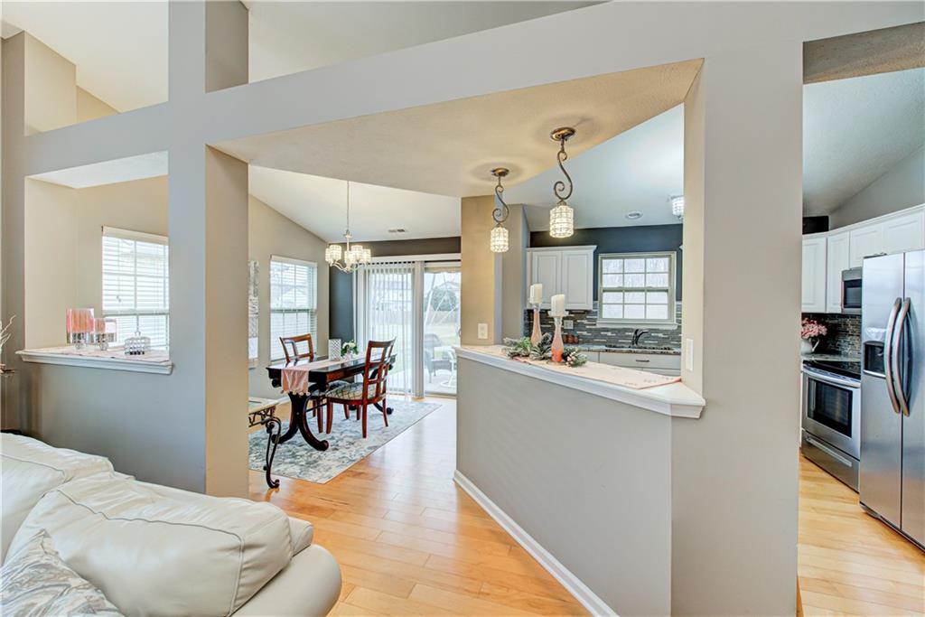 6118 Riva Ridge Drive Indianapolis, IN 46237 - Photo 10 of 32 Gallery Image 10