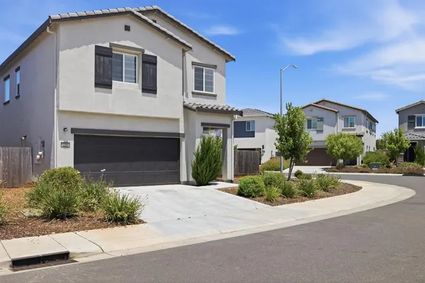 $575,000 | 12201 Encanto Way, Rancho Cordova, CA 95742