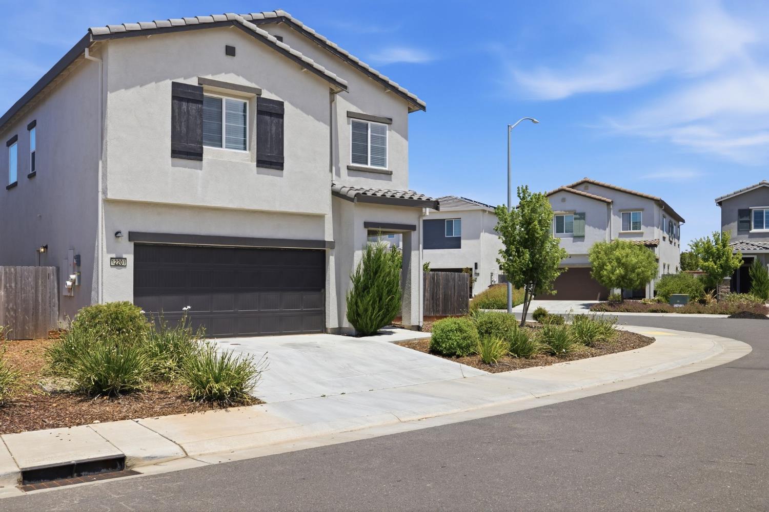 12201 Encanto Way Rancho Cordova, CA 95742 - Photo 1 of 38