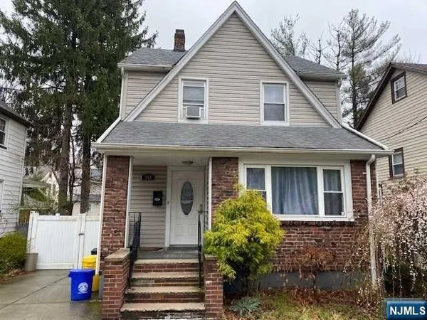 $3,700 | 983 Grace Terrace, Teaneck, NJ 07666