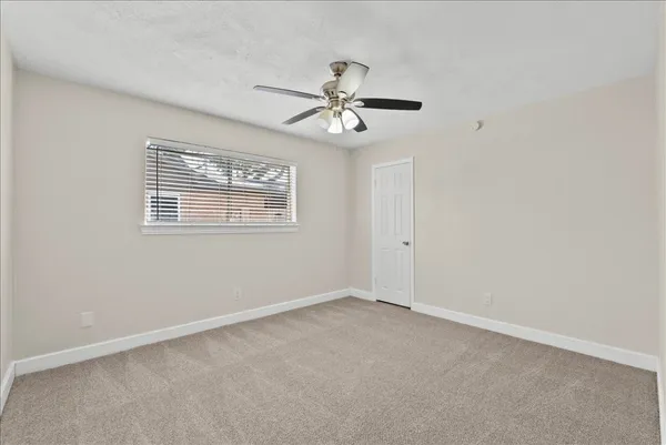 $2,700 | 15514 Diana Lane, Houston, TX 77062