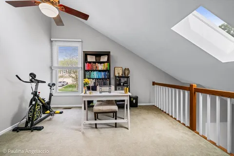 $345,000 | 2673 College Hill Circle, Schaumburg, IL 60173