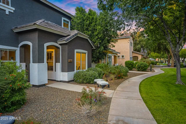 $570,000 | 1353 South Minneola Lane, Gilbert, AZ 85296